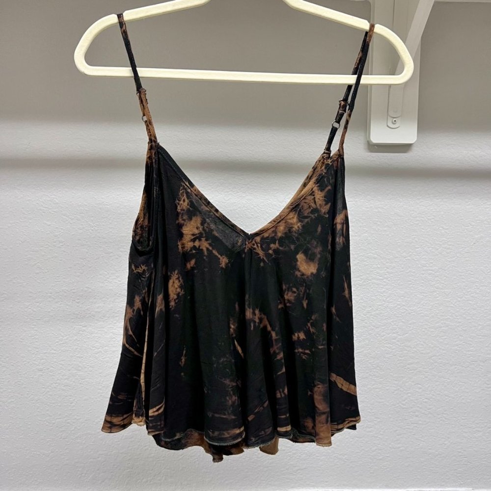New Acid Washed Flowy Crop Top